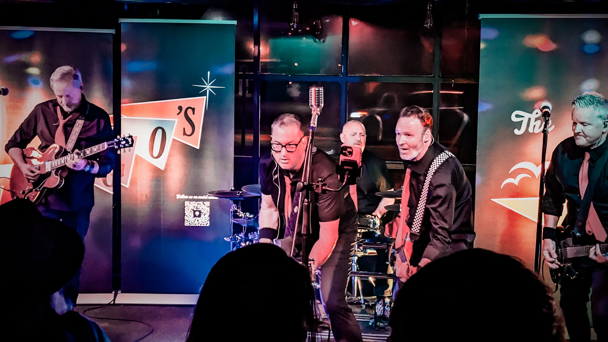 The BroGos performing live — gallery photo 20