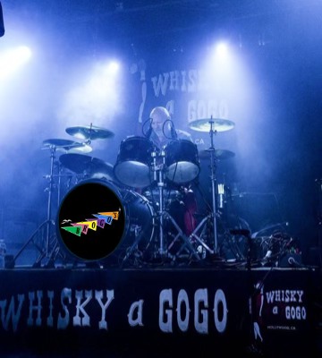 The BroGos performing live — gallery photo 41