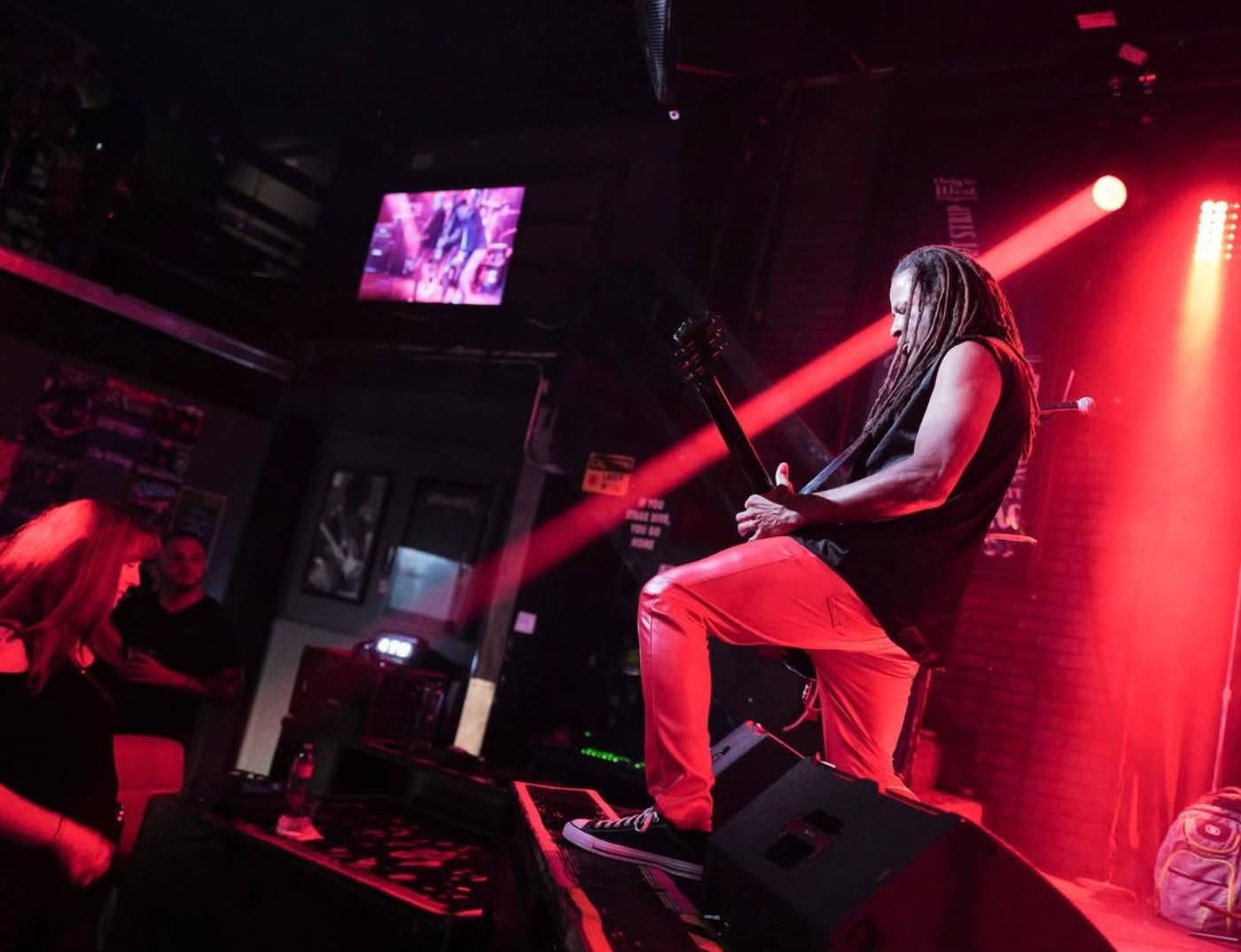 The BroGos performing live — gallery photo 42